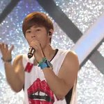 물오른 미모의 <b>동준</b> vs 진짜사나이 대세남 형식 여러분의 선택은