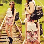 시원한 여름 패션의 대표 주자 - <b>flower</b> pattern