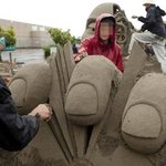 보고도 안 믿기는 <b>정교</b>한 모래예술