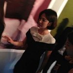 <b>삼각</b>김밥 머리도 막을 수 없는 송혜교의 미모