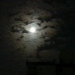 오늘슈퍼문이라<b>길레</b>달찍었는데