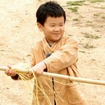 8살 되더니 훌쩍 큰 <b>윤후</b>