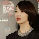 <b>기린</b> 돋는 긴 목의 연예인.jpg