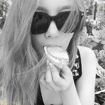연예인 필수품! 선글라스 <b>아이돌이</b> 쓰는 선글라스는 뭔가 특별하다...
