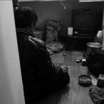 잘사는 세상에서 6.25참전용사는 <b>쪽방</b>에서 기초수급대상자로 살고있네요