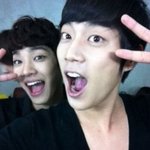 아이돌의 애교 돋는 <b>브이</b> 셀카 모음