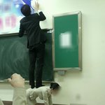 여초 카페에서 논란중인 상남자의 <b>매너</b>