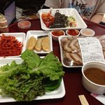 서울<b>족발</b>집은 원래 다 이런가요...?