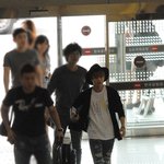 [샤이니] 일본 공연가는 <b>태민</b> 공항 포착! 