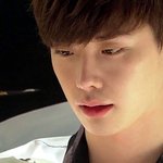 꿀<b>피부</b>는 여자연예인만? 노노! 이종석이 대박!