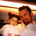 류뚱이 찍었다는 에드<b>곤조</b>와 그의 딸내미.jpg