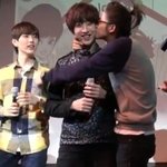 <b>질투</b>나는 남자 아이돌들의 뽀뽀