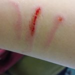 18개월 된 아들 앞에서 .. 남편 뺨 때린 개념상실녀..