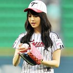 야구만화 주인공 같은 걸스데이 <b>유라</b>