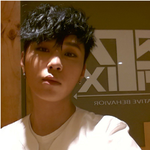 [비스트] 흑발로 <b>변신</b>한 용준형