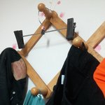 엄마가 옷걸<b>어둠</b>