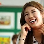 런닝맨 예고편 속 수지는 교복도 핑크네 ㅋㅋ