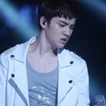 <b>의외</b>로 카리스마 있는 모습의 男아이돌