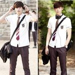 교복벗고 여심 흔든 팔근육남 이종석~은근 <b>상남자네</b>~??