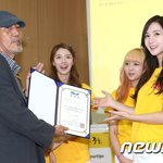 흔한 애니 페스티벌 홍보<b>대사</b>의 미모.jpg