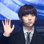 [NUEST] <b>민현</b>이 머리 누가 저래 짤라놈