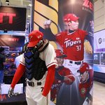 올스타전 보러가고싶은데 ㅠㅠ 대신 이거라도 가야지.....