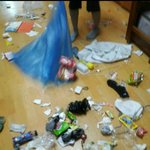 기숙사 사감이 제 물건을 말없이 버렸습니다..