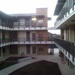 우리학교 기숙사 (아직 입주전) 사진에 찍힌 이상한 <b>물체</b>...