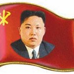 절대반지도 아니고 배지 하나에 울고 웃는 <b>주민</b>들이 불쌍해