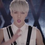 컴백 <b>첫주</b> 교복 기대해봅니다.