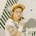 [<b>B1A4</b>] <b>B1A4</b>신우 안경.과 머리를 기르는 이유