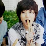 [NUEST] 최민기 <b>츄러스</b>짤은