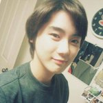 [NUEST] <b>민현</b>닮으신분..