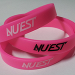 [NUEST] 럽들 이 <b>팔찌</b> 어떠냐