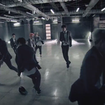 [EXO] 으르렁 뮤비서 카이가모자떨굼