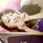 셀카 예쁘게 <b>찍기</b>