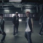 [EXO] 엑소 으르렁 <b>뮤비속</b> 남자..
