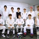 [EXO] 여기선 개념팬<b>인척</b>