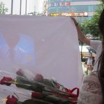 비오는날 신촌 길거리 프로포즈 봤음?개멋있음....(사진有)