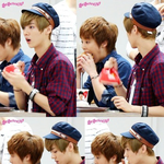 [EXO] 시우민  입<b>크기</b>  설