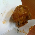 치킨에서 잠자리가 붙어 나왔어요
