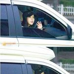 개념 퇴근길 인증 아이유!! 드라마에서도 일상처럼 친근해~