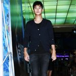 더워 보이는 김수현..