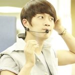 <b>쌍꺼풀</b> 없이도 눈이 큰 아이돌