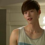 [미쓰에이] [이종석 <b>직각</b>어깨]