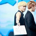 [EXO] 카이가 보는 <b>엑소</b>팬