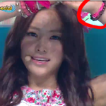 손나은 <b>태민</b>이 준 묵주계속 차고다님 ㅠㅠ