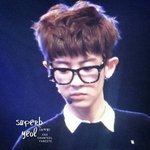 [EXO] <b>뿔테</b>안경이 잘 어울리는 찬열