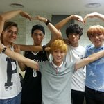 [<b>B1A4</b>] <b>B1A4</b> 매너손 존웃ㅋㅋㅋ