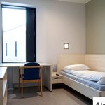 "범죄자 인권은 우리가 지켜" 노르웨이 폭탄테러범이 살던 <b>독방</b>